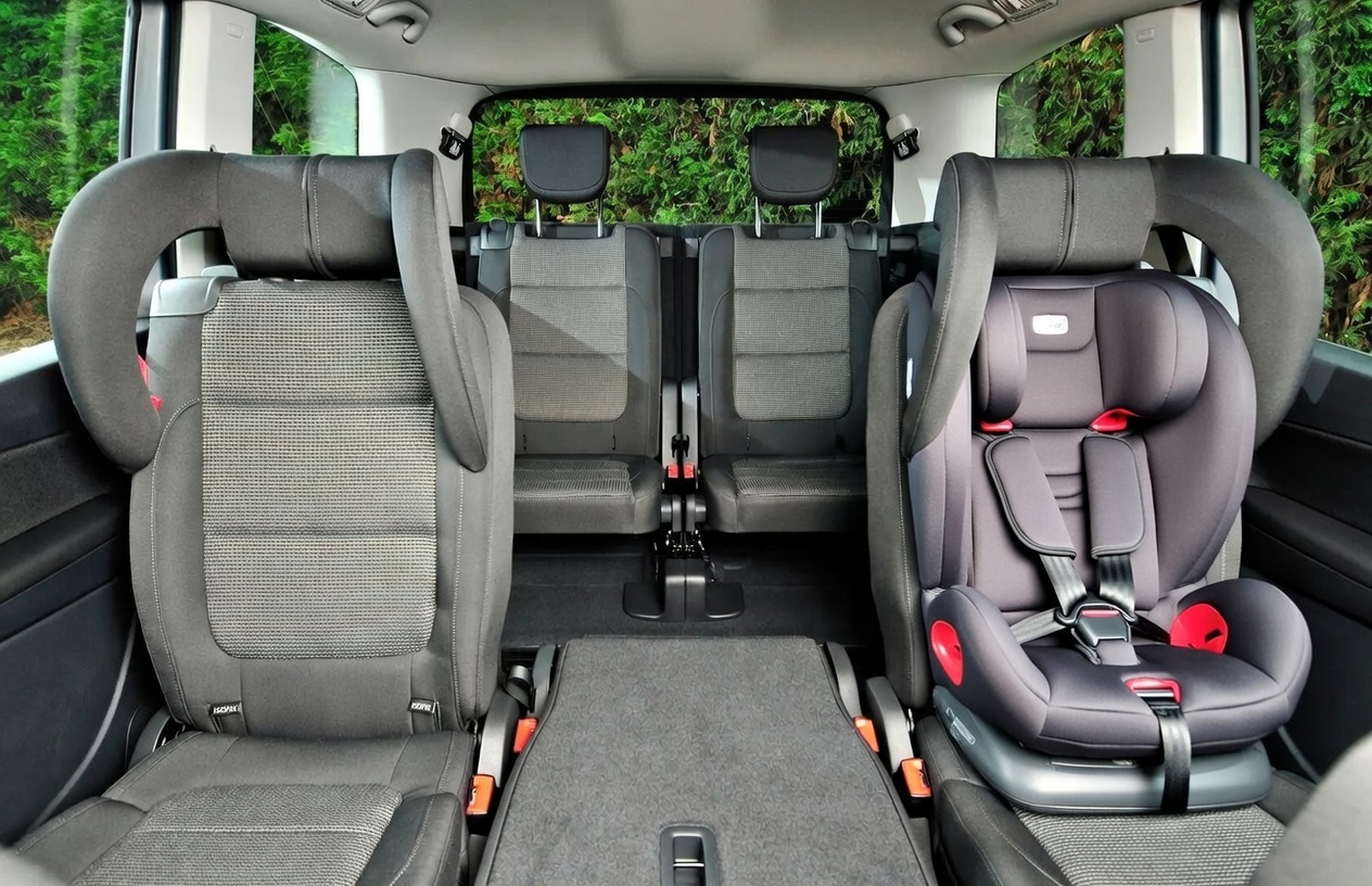 Уютный салон такси для поездки на дальние расстояния Салон такси Кишинёв - Запорожье комфорт класс